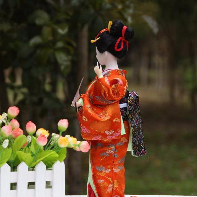 Japanese Geisha Doll